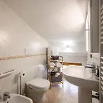 Emilia 7 Apartamento